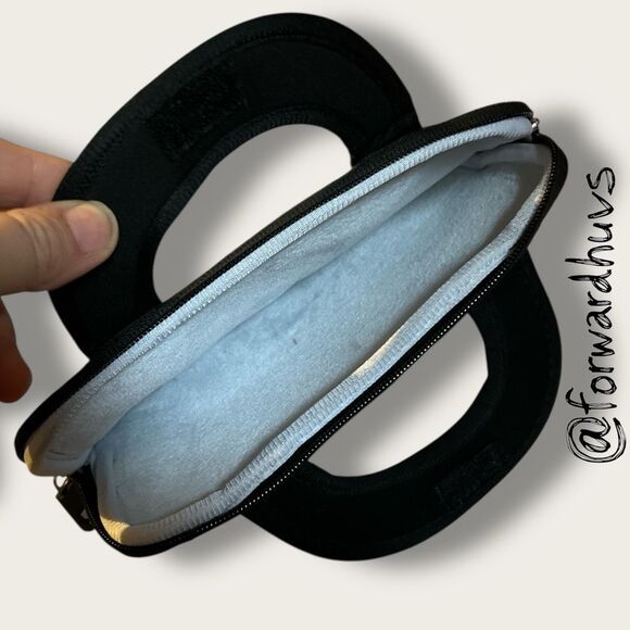 Sanrio Hello Kitty Tablet Case – 8¾” x 7”, Zippered - Picture 4 of 10